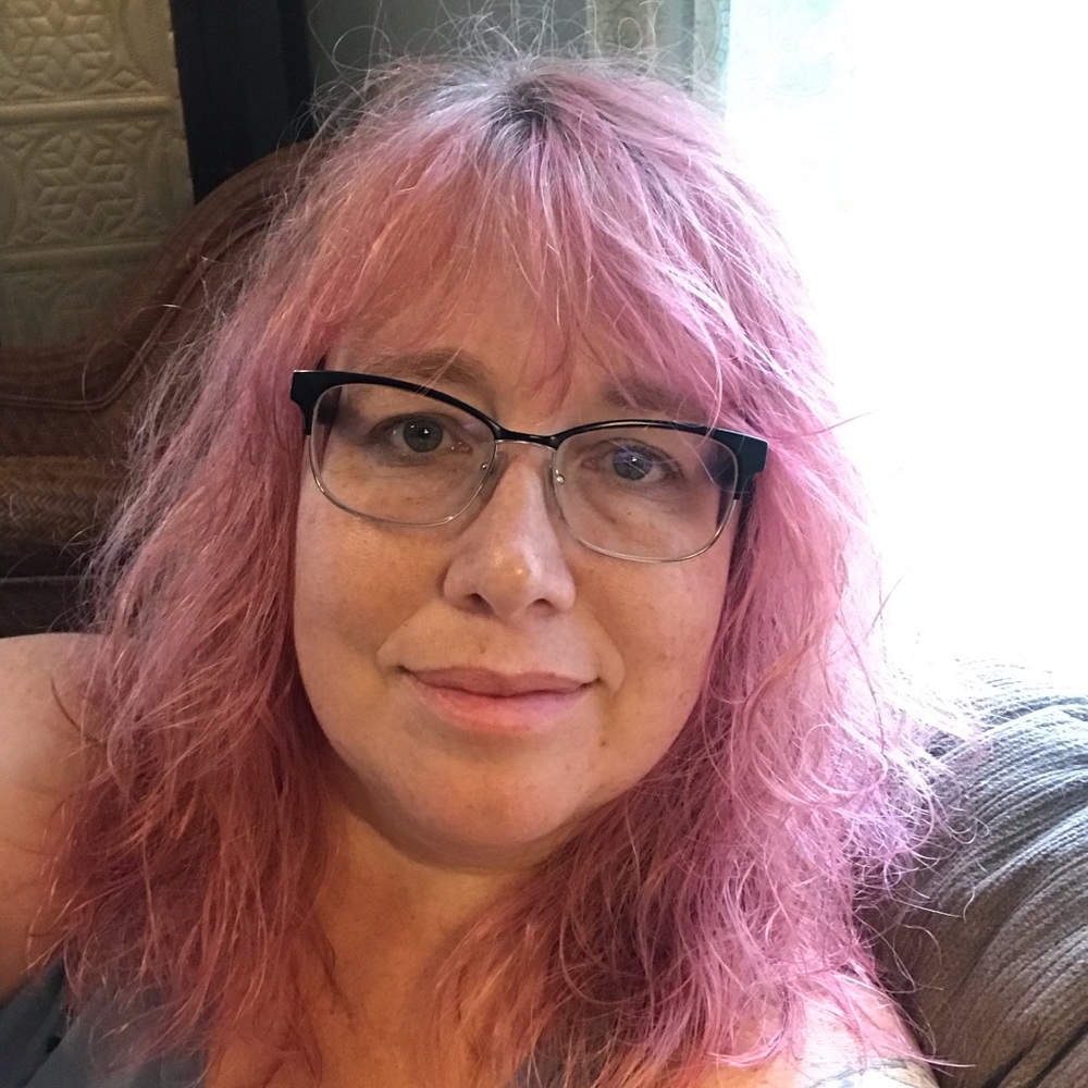 Meet your Posher, Lawana